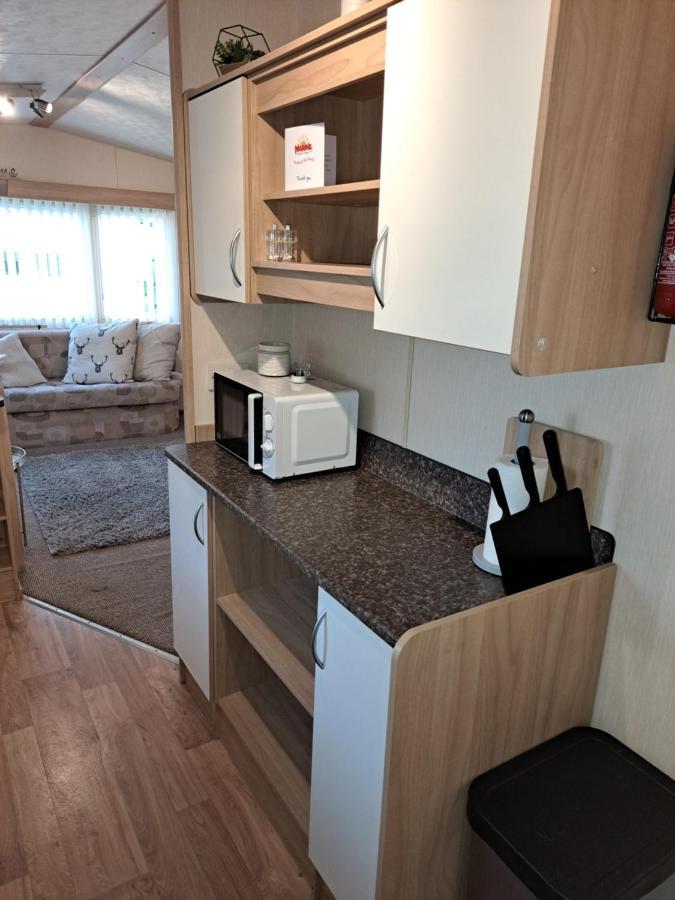 6 Berth Caravan On Marine Holiday Park Hotell Rhyl Eksteriør bilde
